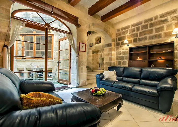 Grand Gozo Farmhouse With Games Room & Pool