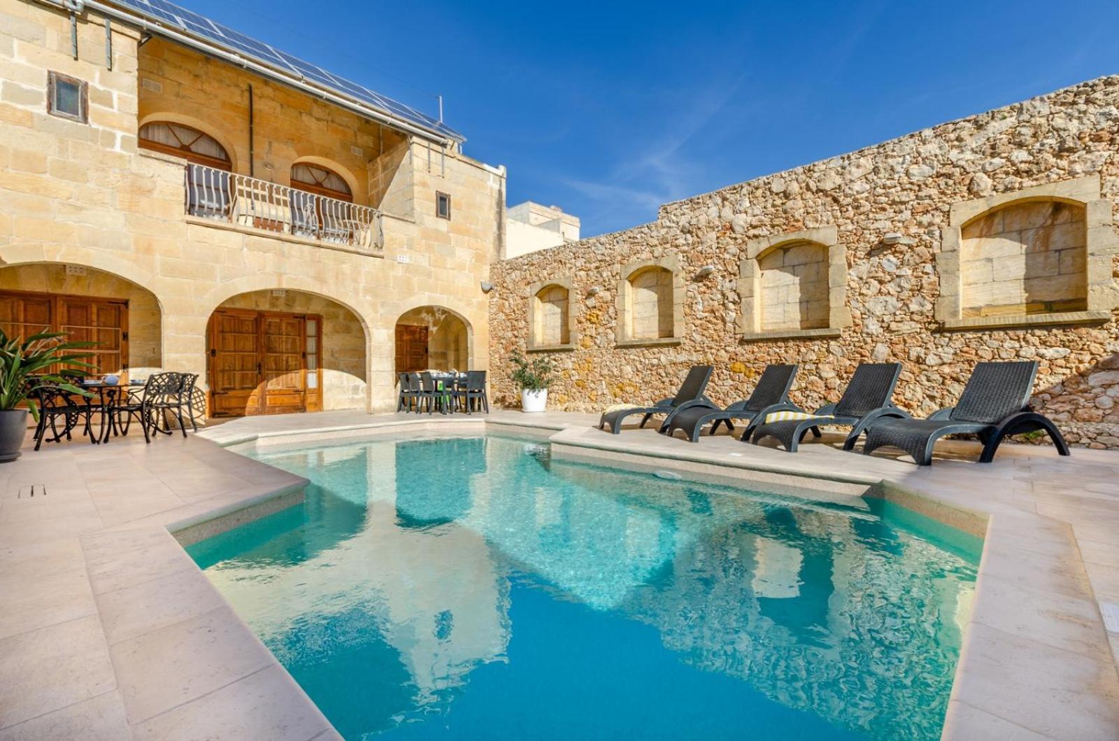 Grand Gozo With Games & Pool Villa
