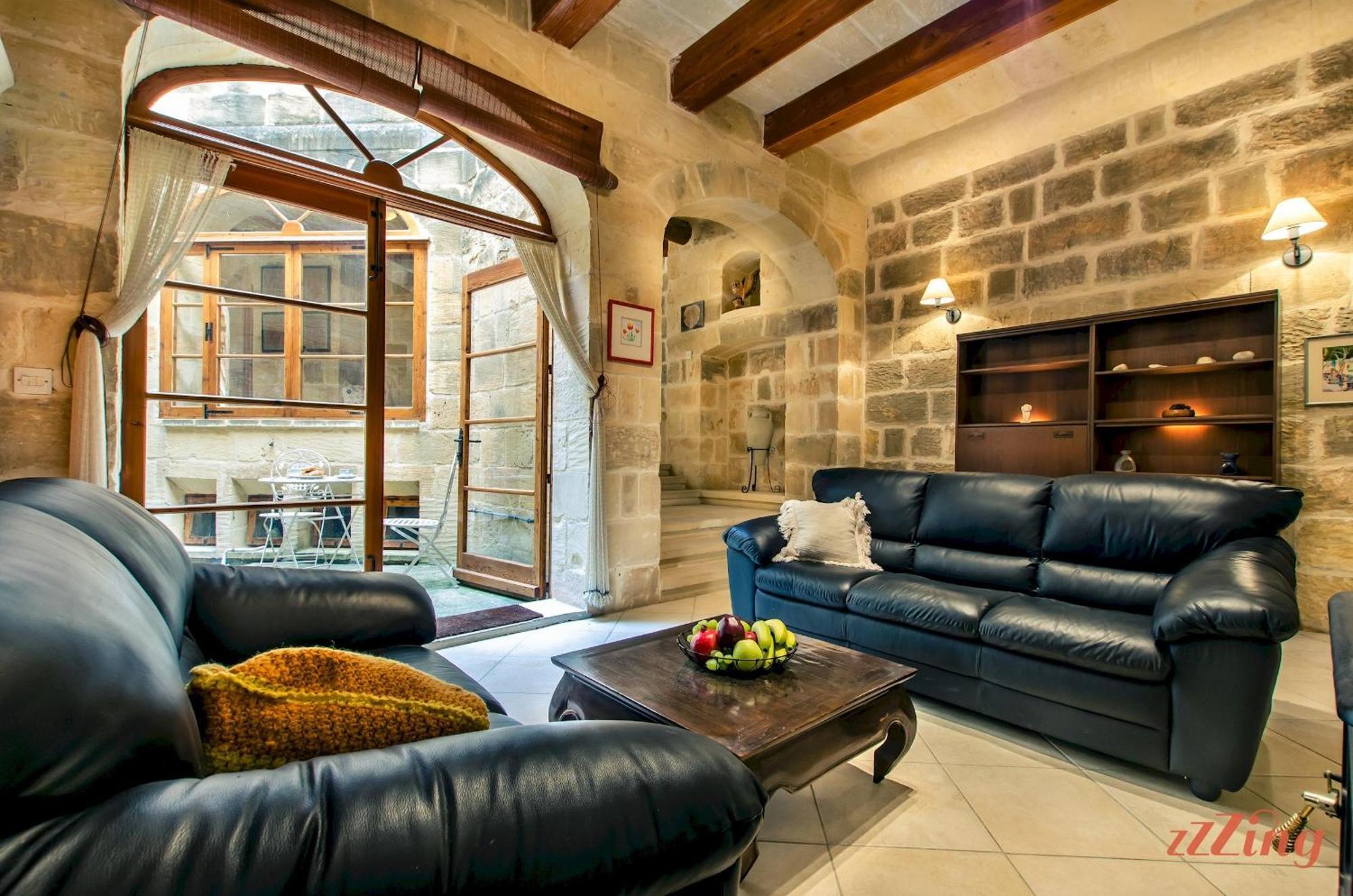 Grand Gozo With Games & Pool Villa *